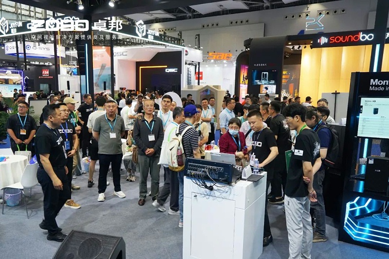 人潮涌动，新品闪耀！ZOBO草莓视频APP下载污广州展首日引爆行业焦点